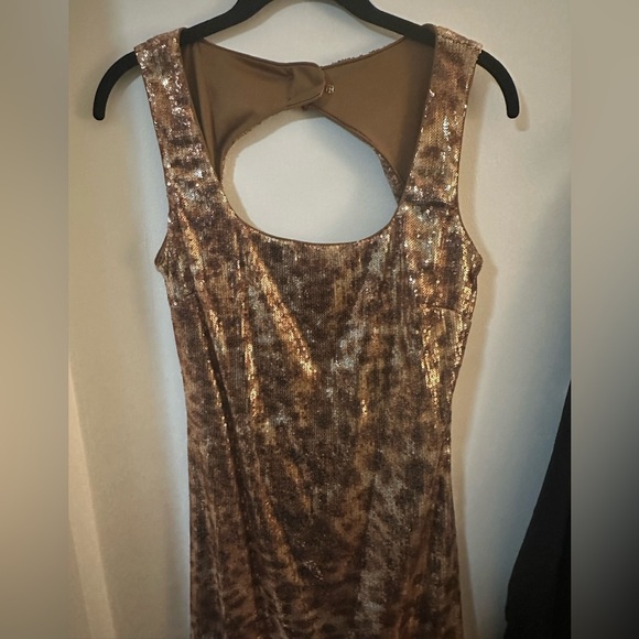 NWT Vintage Gold Sequin Animal Print Cheetah Caché Minidress Open Back - Picture 3 of 10